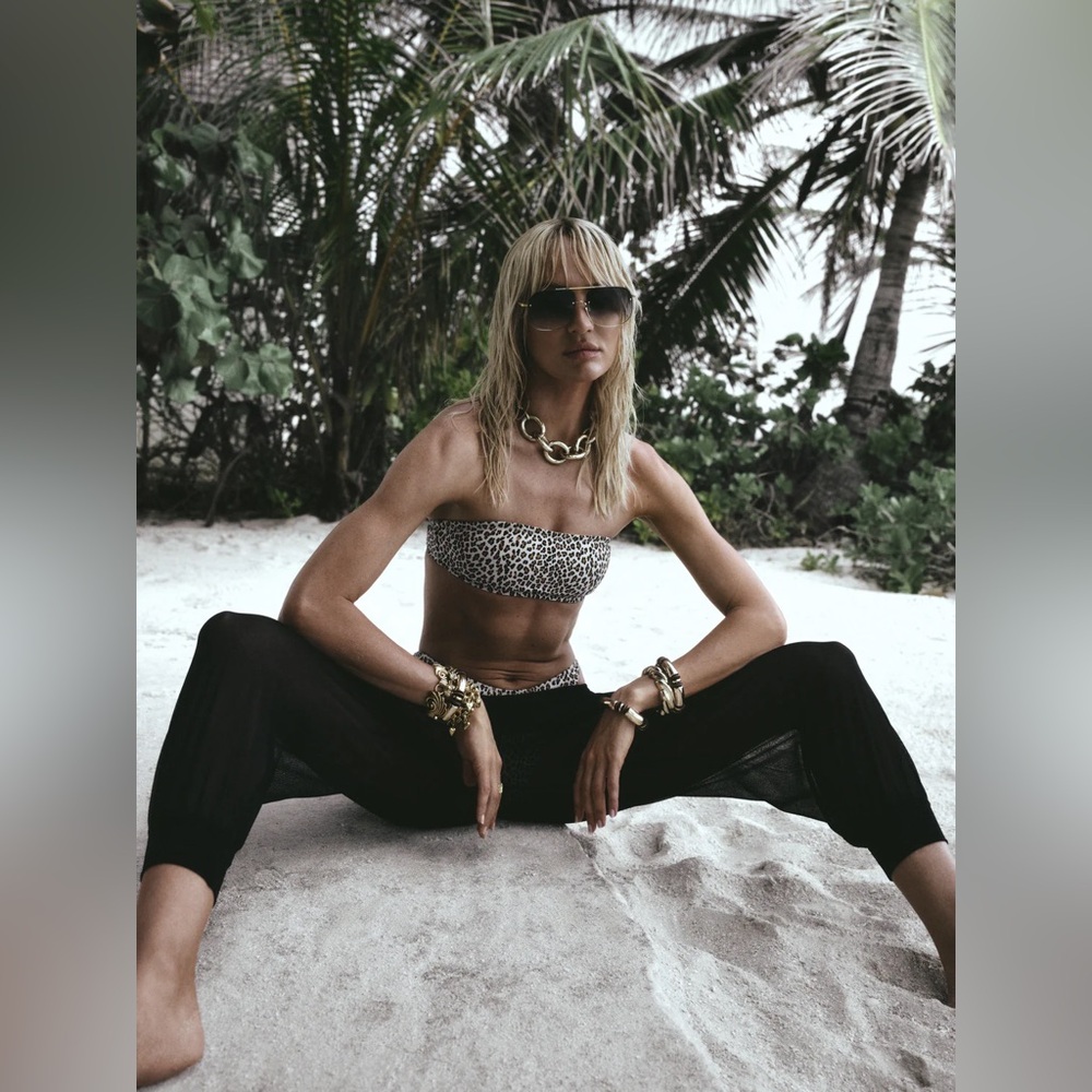 NWT TROPIC OF C Vibe Top in Stone Cub